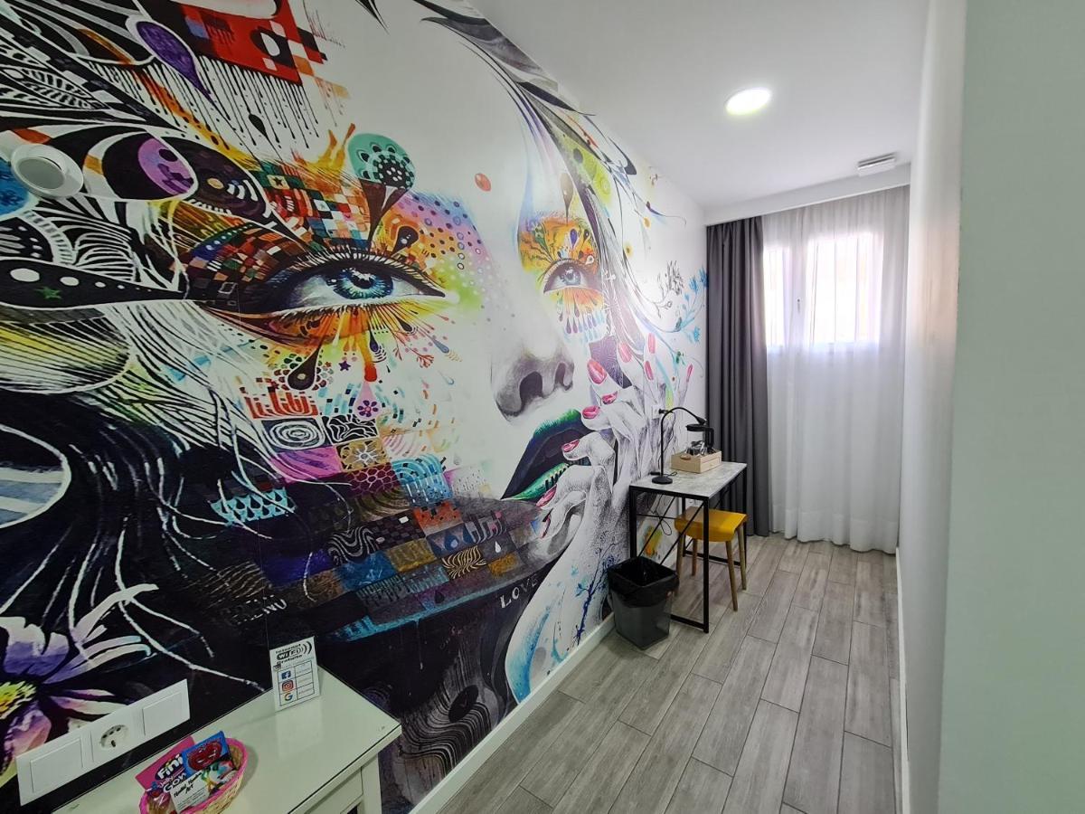 Отель Huelva Art Экстерьер фото